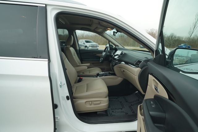 2022 Honda Pilot AWD Touring 7 Passenger