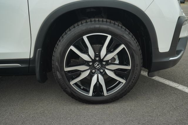 2022 Honda Pilot AWD Touring 7 Passenger