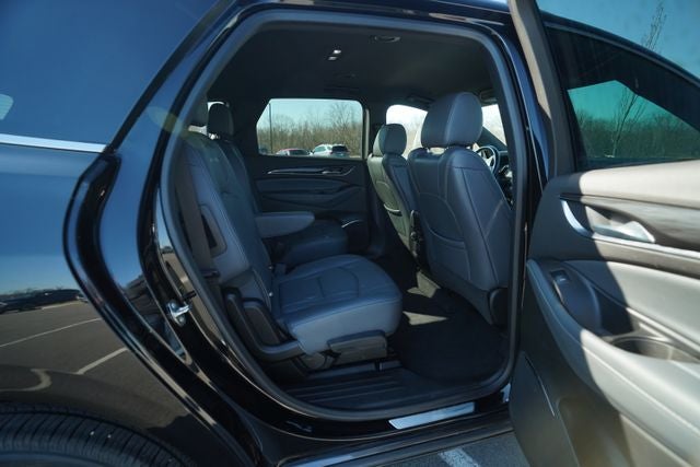 2023 Buick Enclave Essence FWD