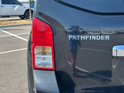 2008 Nissan Pathfinder SE