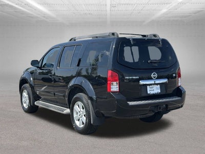 2008 Nissan Pathfinder SE