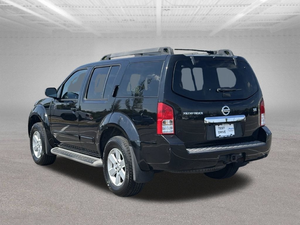 2008 Nissan Pathfinder SE