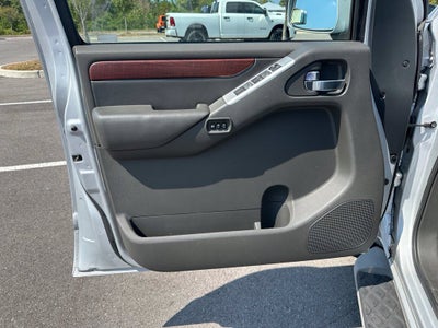 2012 Nissan Pathfinder LE