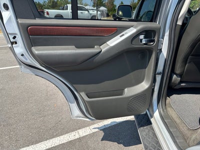 2012 Nissan Pathfinder LE