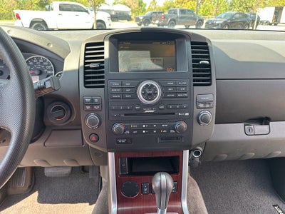 2012 Nissan Pathfinder LE