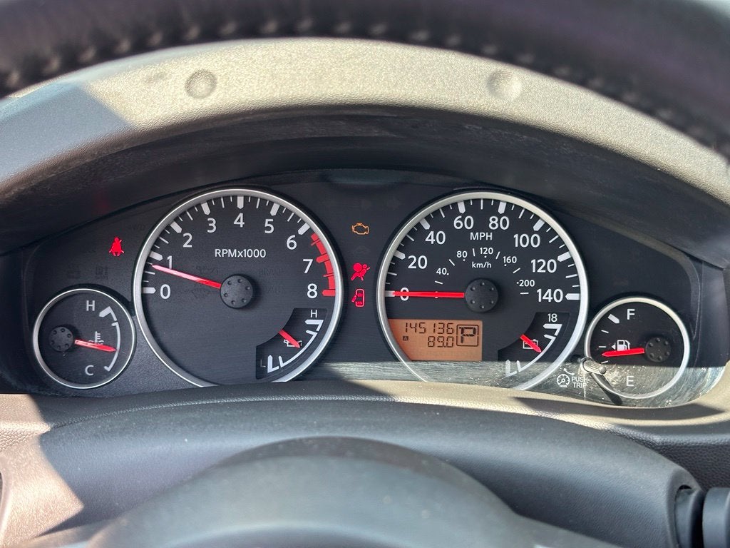 2012 Nissan Pathfinder LE