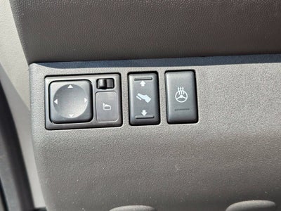 2012 Nissan Pathfinder LE