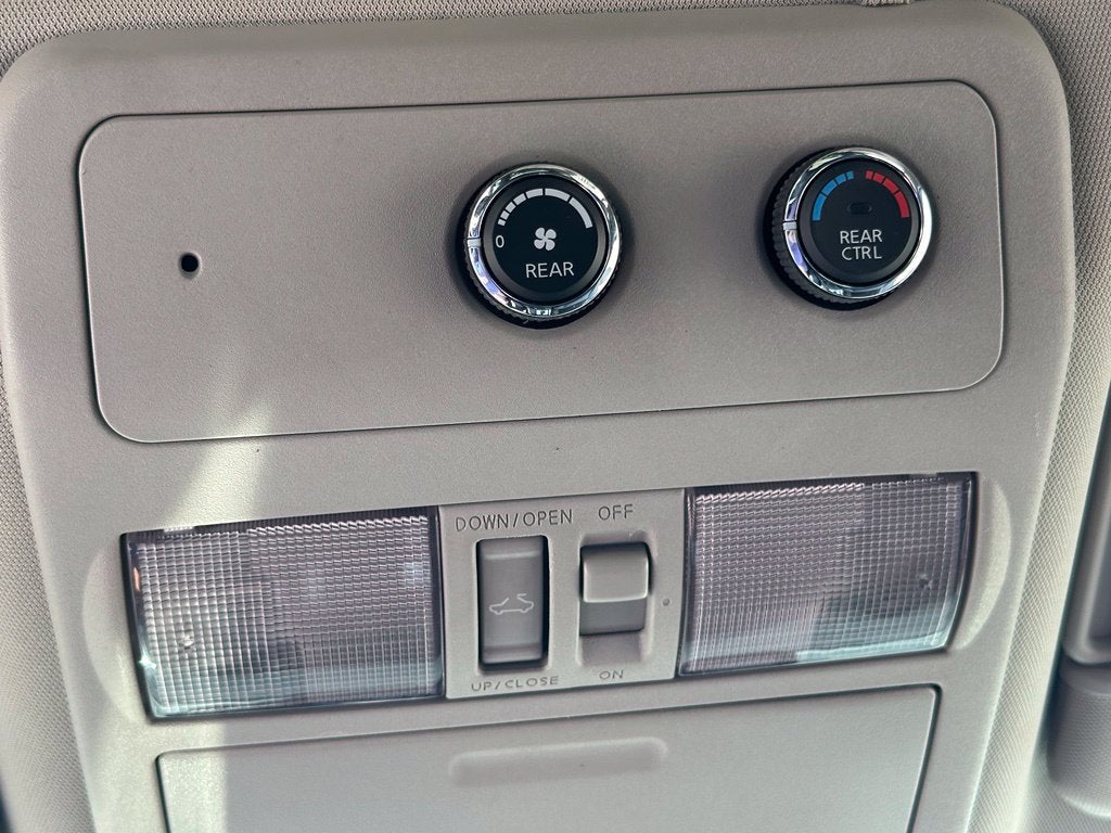2012 Nissan Pathfinder LE