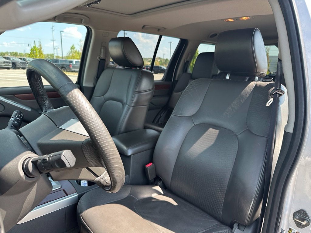 2012 Nissan Pathfinder LE