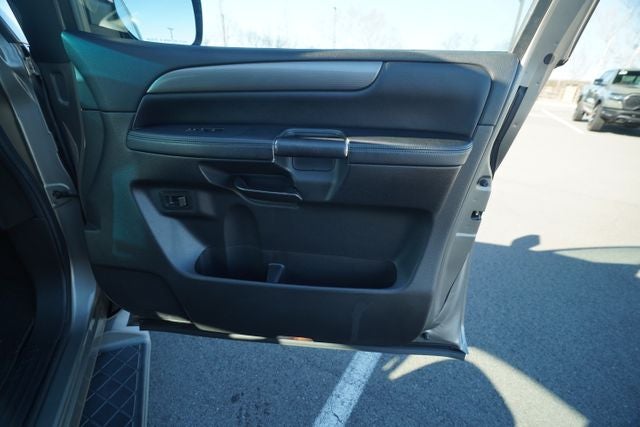 2008 Nissan Armada SE