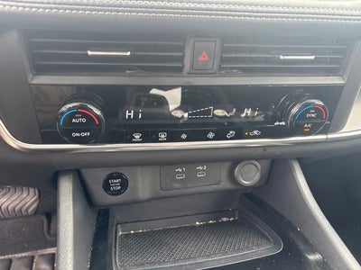 2024 Nissan Rogue SV FWD