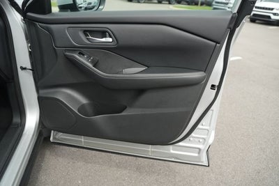 2025 Nissan Rogue SV FWD