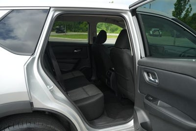 2025 Nissan Rogue SV FWD