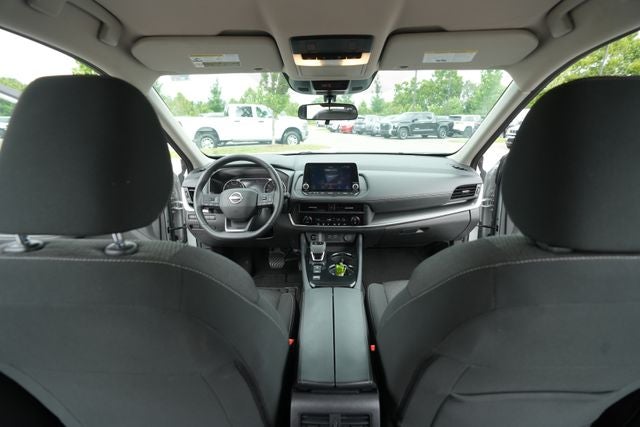 2025 Nissan Rogue SV FWD
