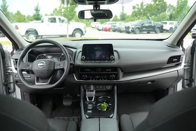2025 Nissan Rogue SV FWD