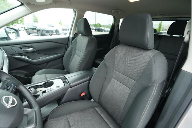 2025 Nissan Rogue SV FWD