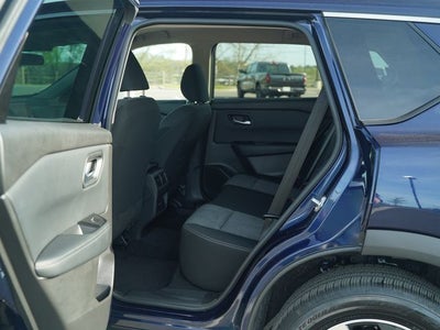 2025 Nissan Rogue SV FWD