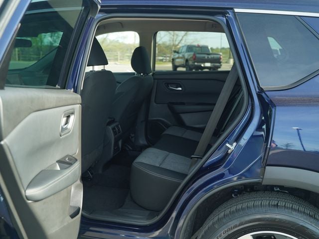 2025 Nissan Rogue SV FWD