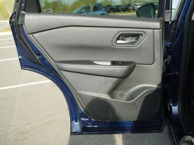 2025 Nissan Rogue SV FWD