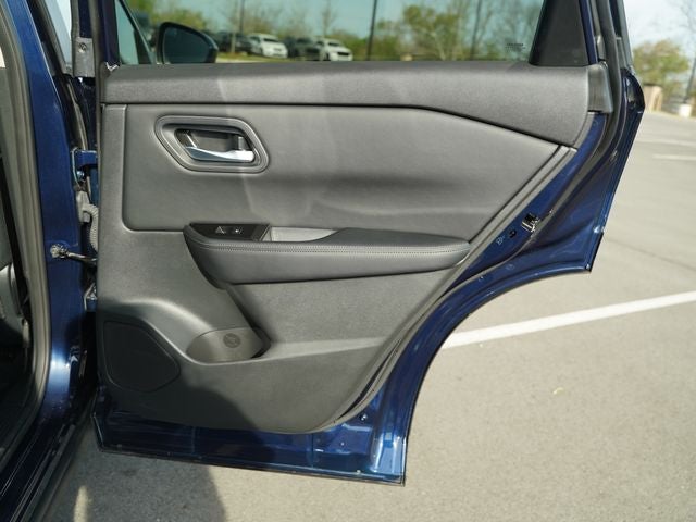 2025 Nissan Rogue SV FWD