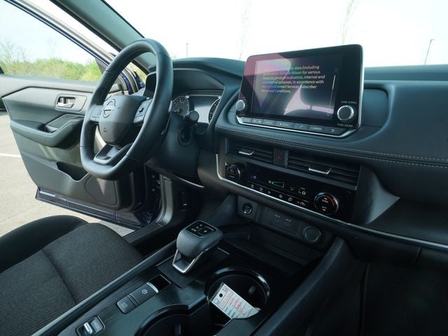 2025 Nissan Rogue SV FWD
