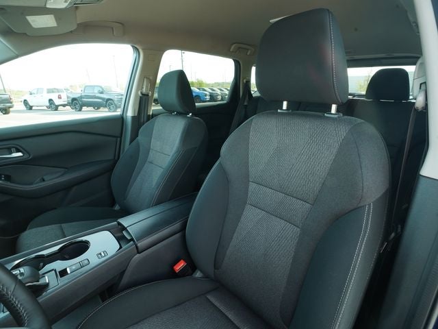 2025 Nissan Rogue SV FWD