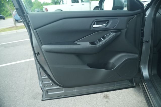 2025 Nissan Rogue SV FWD