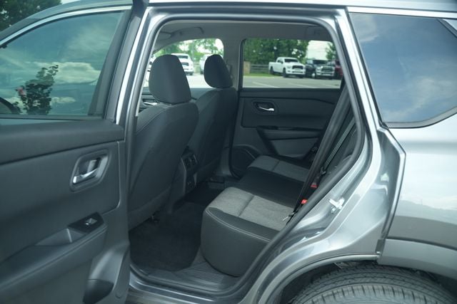2025 Nissan Rogue SV FWD