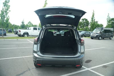 2025 Nissan Rogue SV FWD