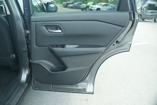 2025 Nissan Rogue SV FWD