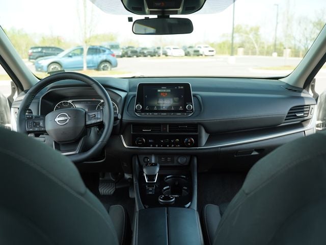 2025 Nissan Rogue SV Intelligent AWD