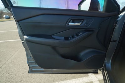 2023 Nissan Rogue SL FWD