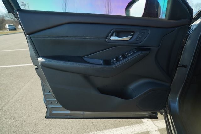 2023 Nissan Rogue SL FWD