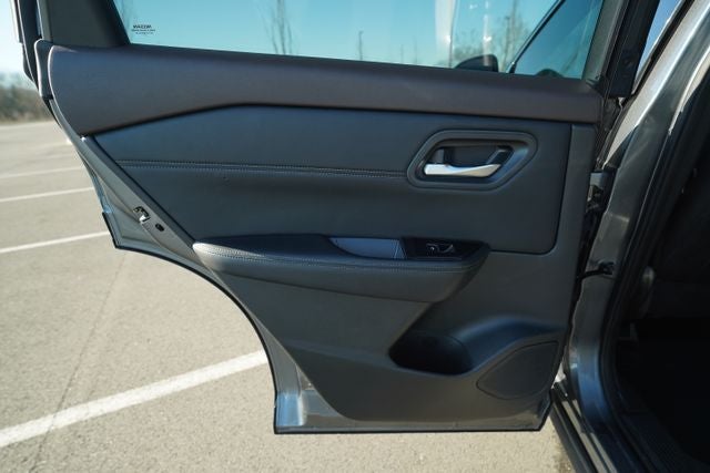 2023 Nissan Rogue SL FWD