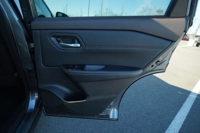 2023 Nissan Rogue SL FWD