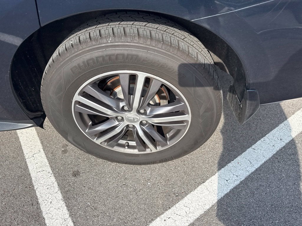 2019 INFINITI QX60 LUXE