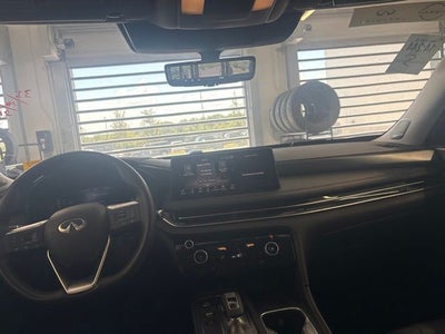 2023 INFINITI QX60 LUXE