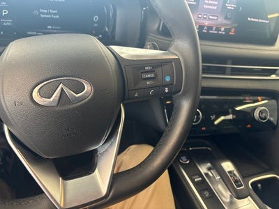 2023 INFINITI QX60 LUXE