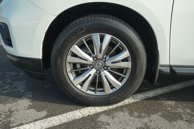 2020 Nissan Pathfinder SV 2WD