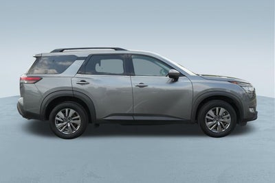 2025 Nissan Pathfinder SV 4WD