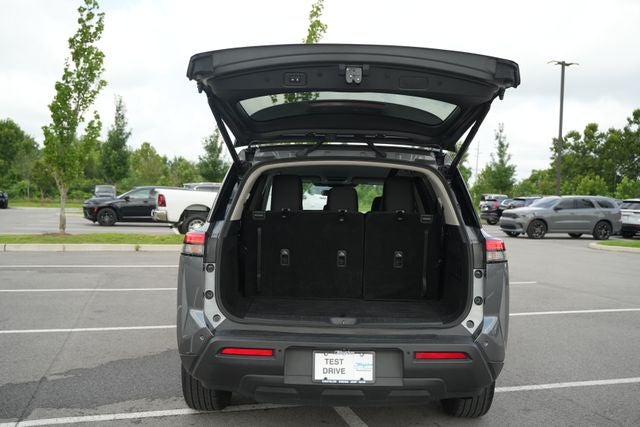 2025 Nissan Pathfinder SV 4WD