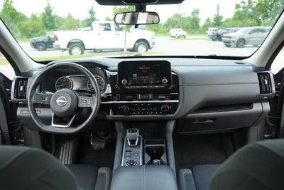 2025 Nissan Pathfinder SV 4WD