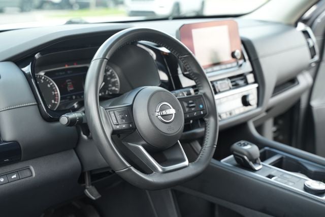 2025 Nissan Pathfinder SV 4WD