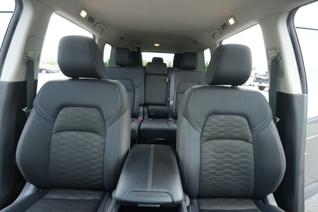 2025 Nissan Pathfinder SV 4WD