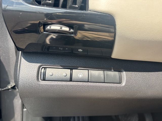 2023 Nissan Pathfinder SV 4WD