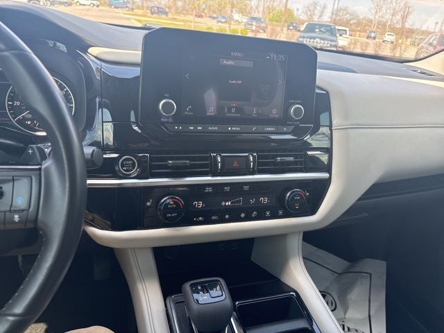 2023 Nissan Pathfinder SV 4WD