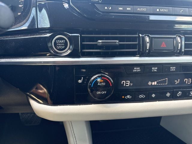 2023 Nissan Pathfinder SV 4WD