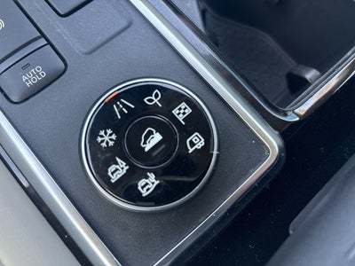 2023 Nissan Pathfinder SV 4WD