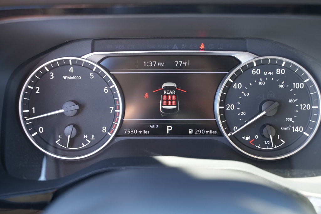 2024 Nissan Pathfinder SV