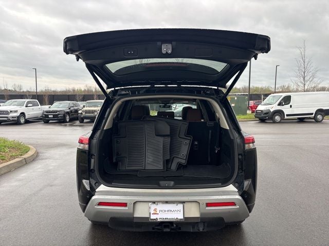 2023 Nissan Pathfinder Platinum 4WD